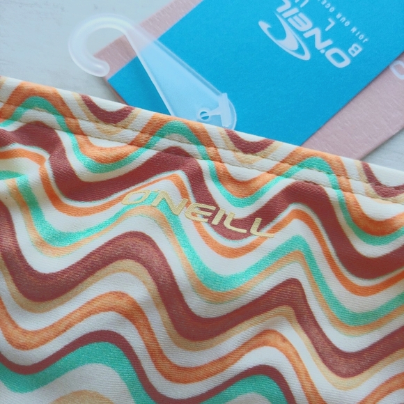O'Neill NEW Lagoon Stripe Warp Top Bikini Set - Picture 13 of 15